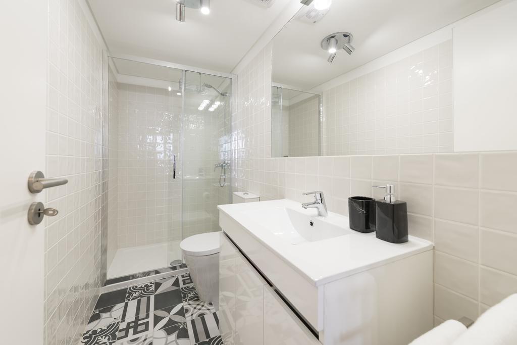 Lovelystay-Modern Loft City Center Porto Exterior foto